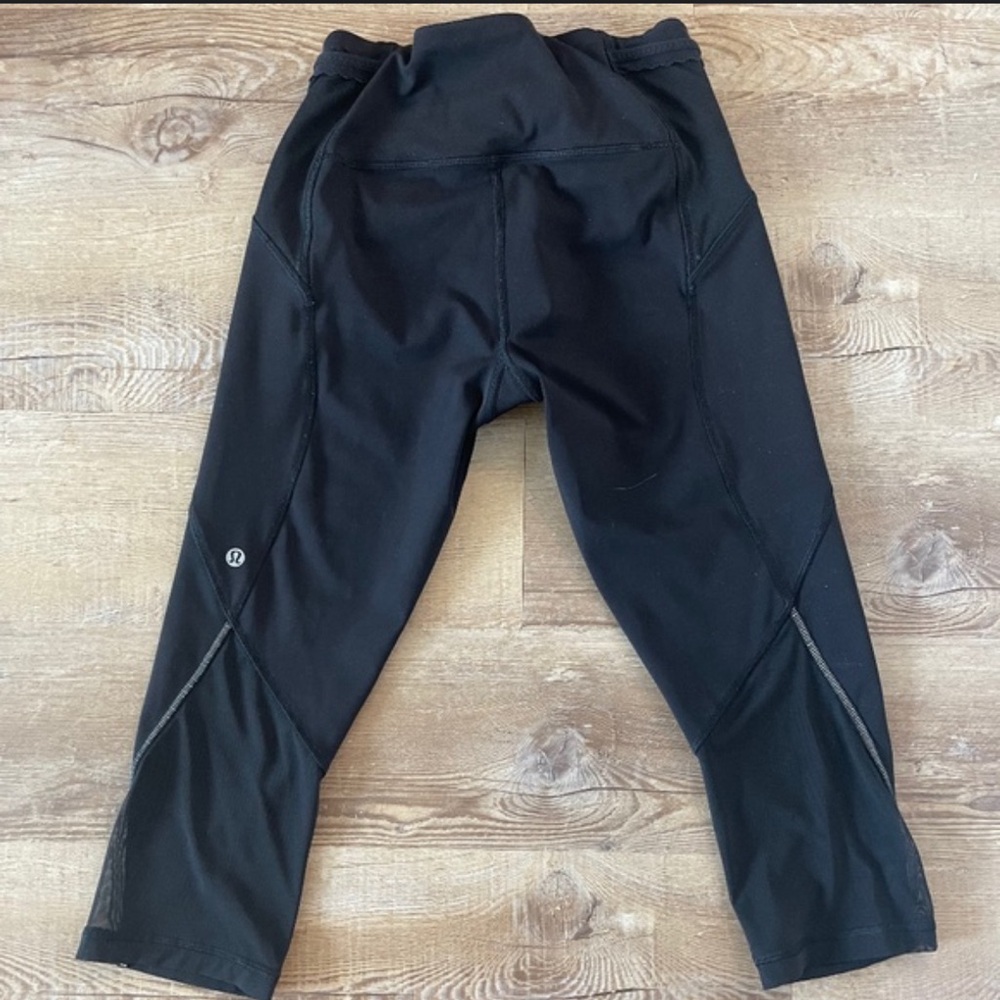 Black Cropped Lululemon Leggings